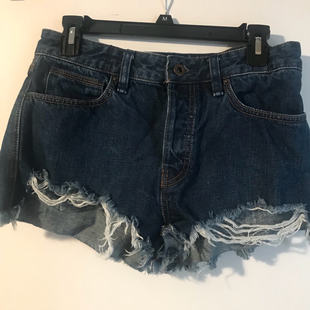 Free People dark ripped shorts 28